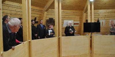 Galéria avató a Gébárti Kézművesek Háza új épületrészében 