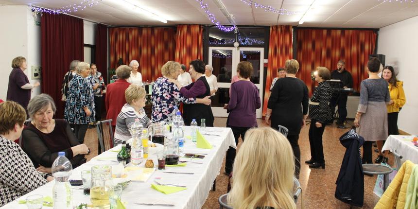 Kertvrosi Nyugdjas Klub